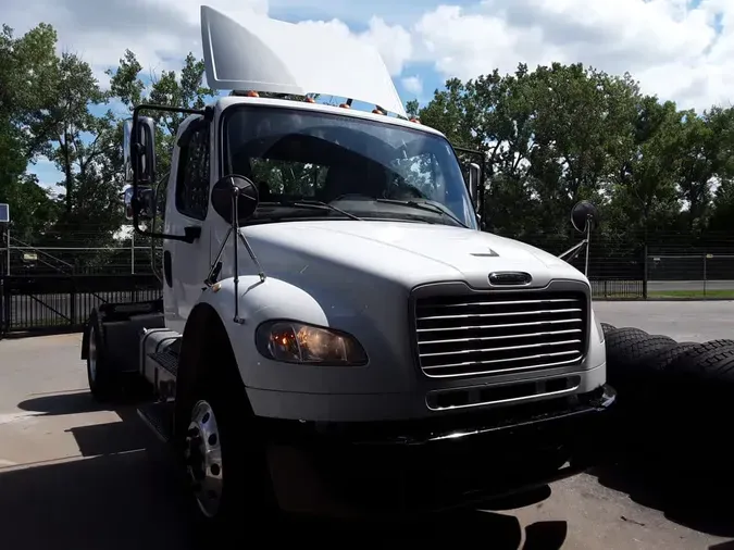 2019 FREIGHTLINER/MERCEDES M2 106