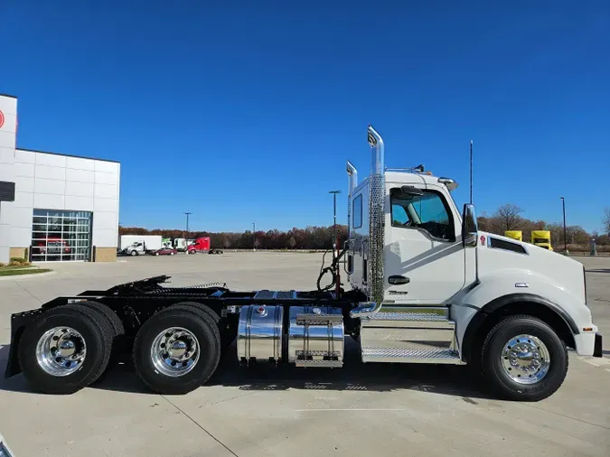 2026 Kenworth T880