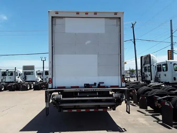 2019 FREIGHTLINER M2 106