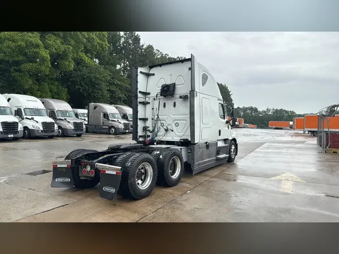 2021 Freightliner Cascadia