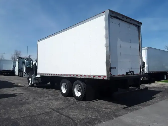 2019 FREIGHTLINER/MERCEDES M2 106