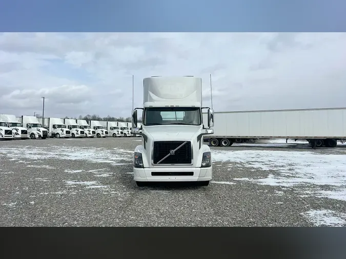 2018 Volvo VNL300