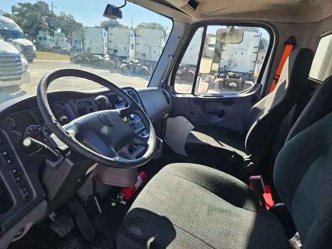 2019 FREIGHTLINER/MERCEDES M2 106801e6ab97be069b5a5ea8a760c854be9