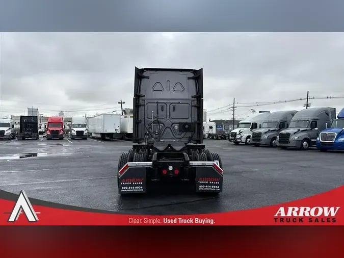 2020 FREIGHTLINER CA126