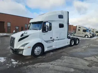 2019 VOLVO VNL760