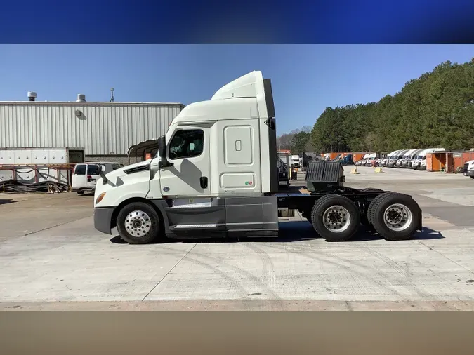 2021 Freightliner Cascadia