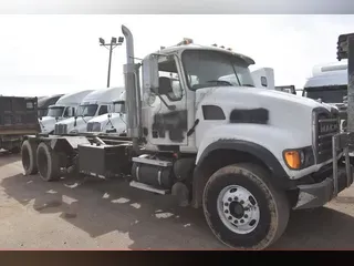 2006 MACK GRANITE CV713