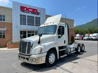 2017 FREIGHTLINER CASCADIA 125