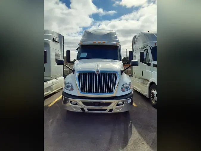 2019 NAVISTAR INTERNATIONAL LT625 SLPR CAB
