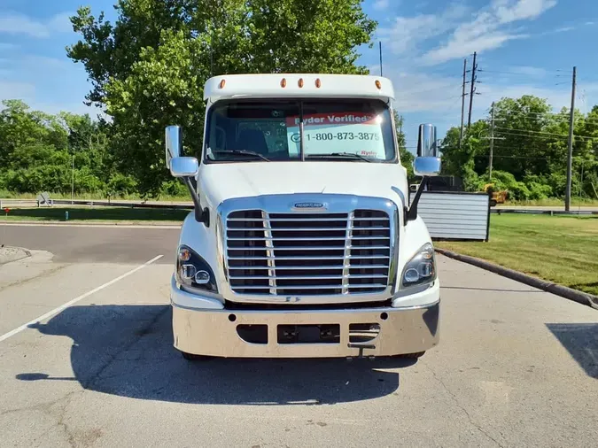 2018 FREIGHTLINER CASCADIA 113