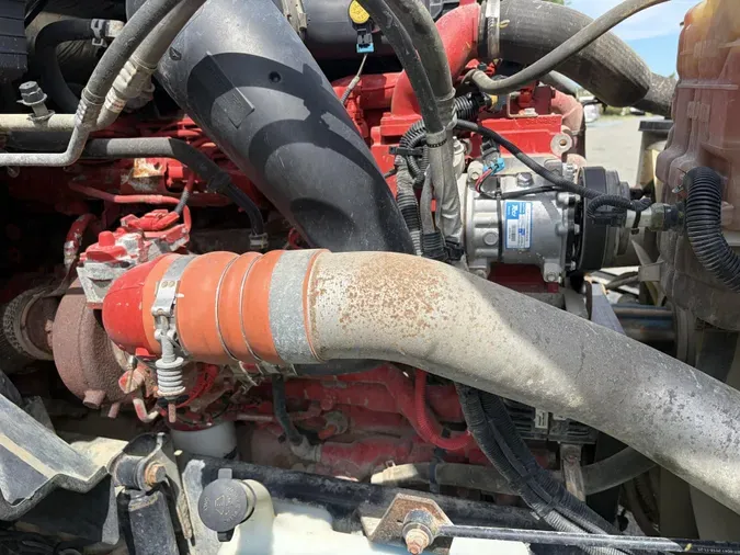 2020 International LT6258035f58f0440d59a685c5dcd2710be56