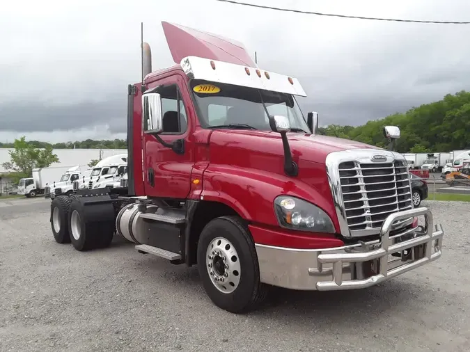 2017 FREIGHTLINER CASCADIA 125