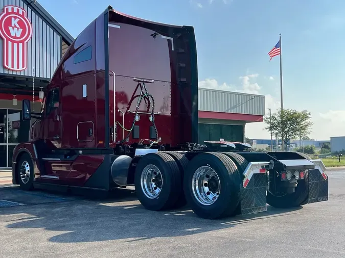 2025 Kenworth T680