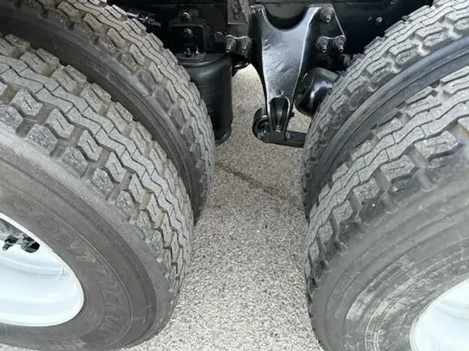 2019 International LT625