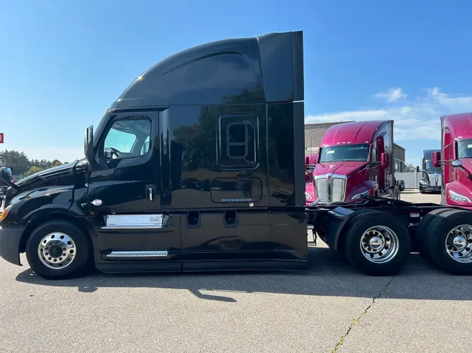 2020 Freightliner Cascadia