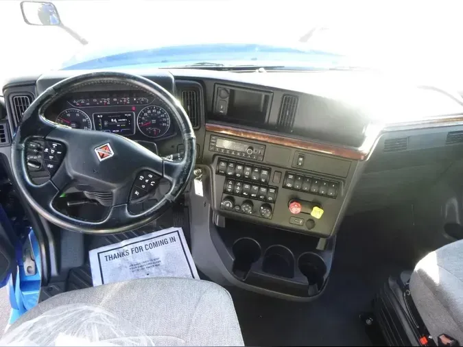 2022 International LT625