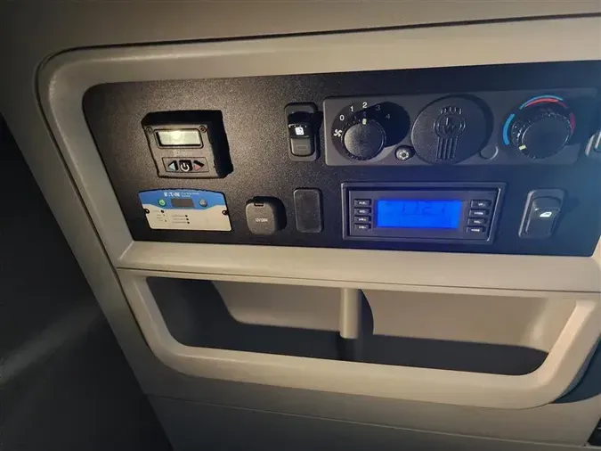 2023 KENWORTH T680