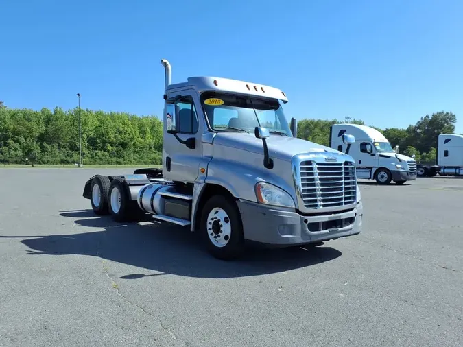 2018 FREIGHTLINER/MERCEDES CASCADIA 125803f7a9c78ed705cbffd768c7f276ed0