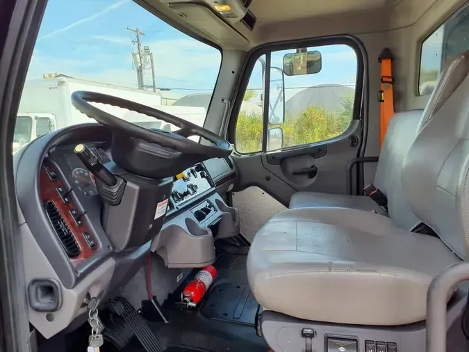 2019 FREIGHTLINER/MERCEDES M2 106