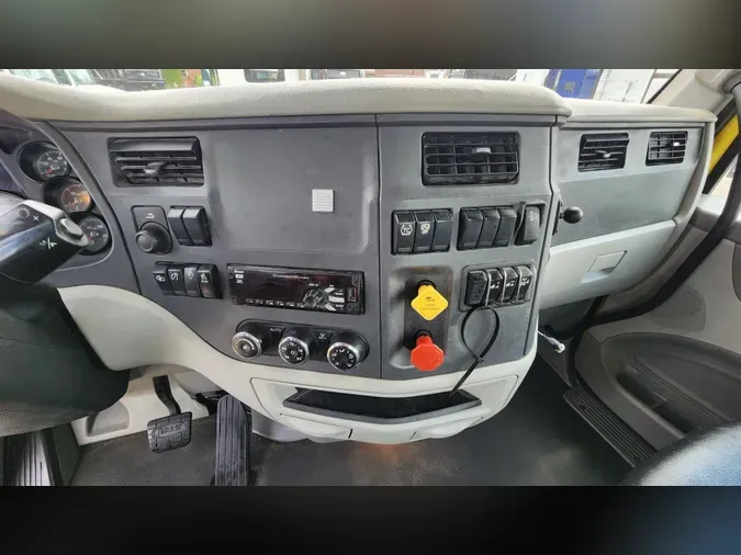 2021 Peterbilt 579