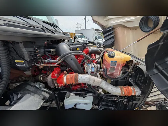 2019 International LT625