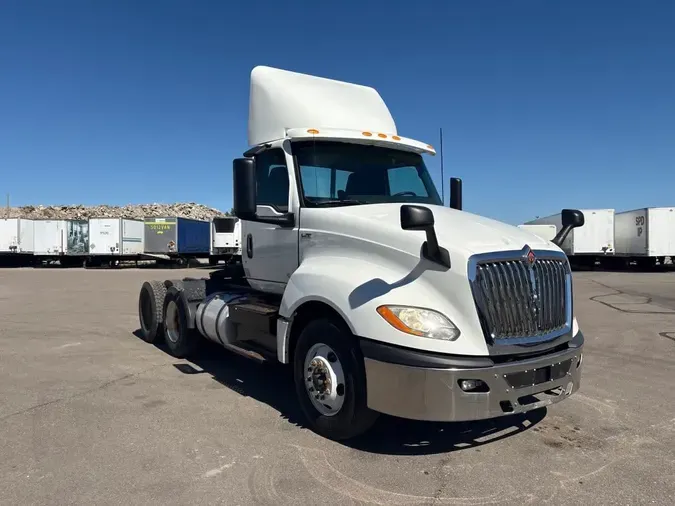 2019 NAVISTAR INTERNATIONAL LT625 DAYCAB T/A804746375fdba80b36da36e8ffdb90a1