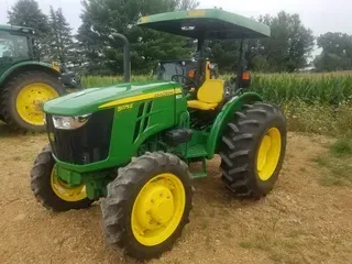 2015 John Deere 5075E