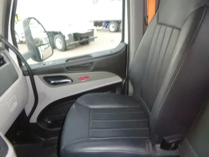 2023 Peterbilt 579