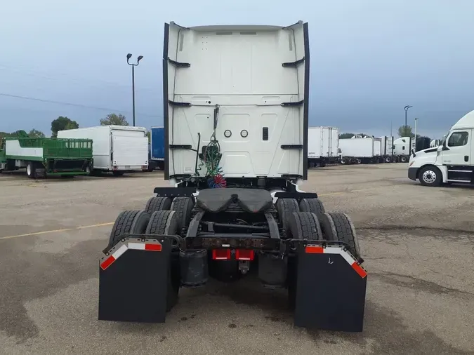 2020 NAVISTAR INTERNATIONAL LT625 SLPR CAB