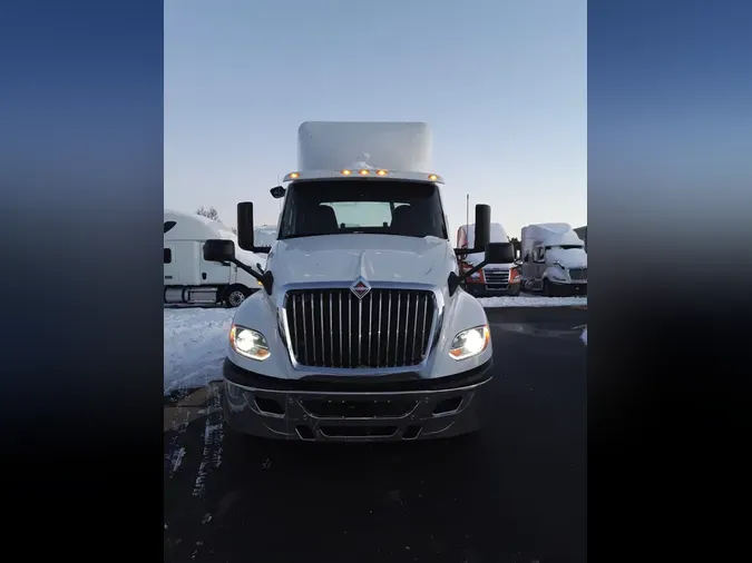 2019 NAVISTAR INTERNATIONAL LT625 DAYCAB T/A8053f96ef82f48204d62ff44165b9060