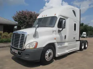 2015 Freightliner CASCADIA 125