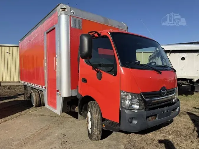 2018 HINO 195