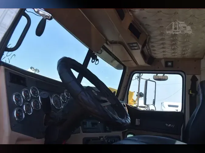 2016 WESTERN STAR 4700