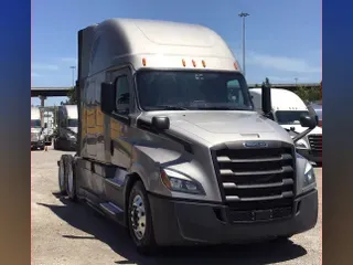 2020 Freightliner Cascadia