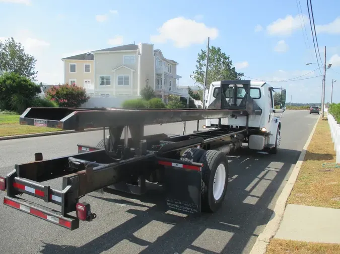 2014 FREIGHTLINER M2
