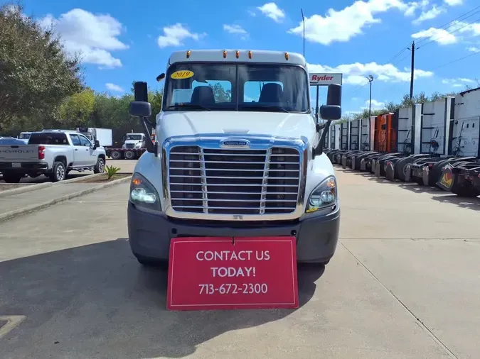 2019 FREIGHTLINER/MERCEDES CASCADIA 125