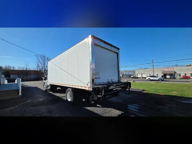 2018 FREIGHTLINER/MERCEDES M2 106