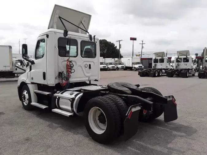 2020 FREIGHTLINER/MERCEDES NEW CASCADIA 1268065fc0aeeda8ed4685bf3efb11a361f