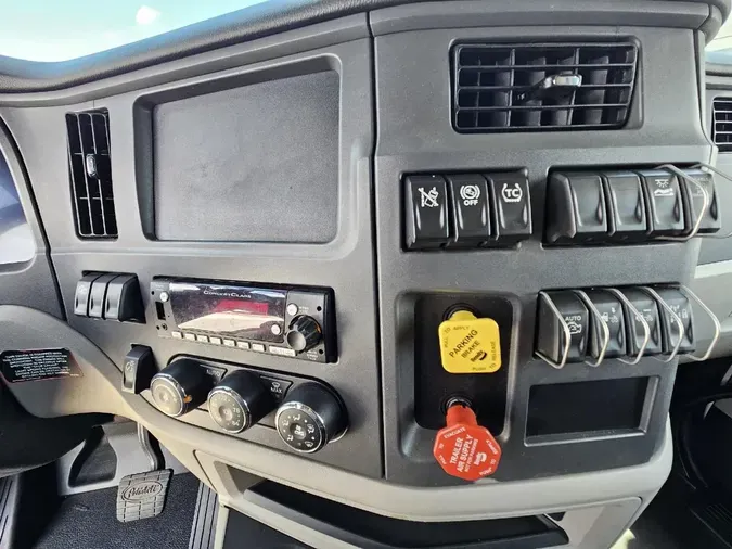 2024 PETERBILT 579