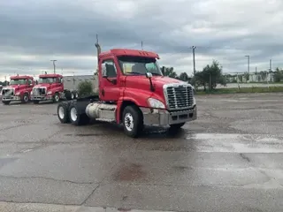 2018 Freightliner X12564ST