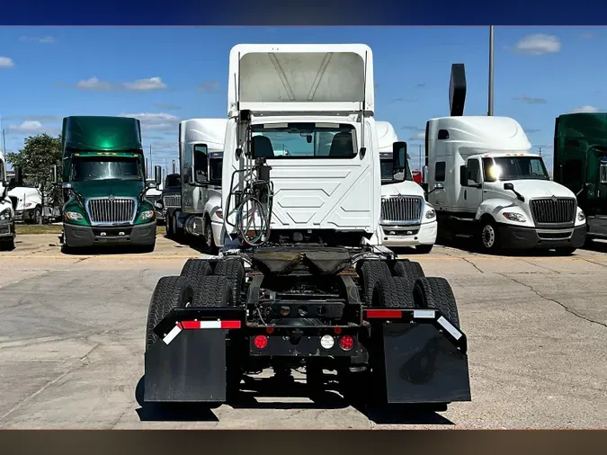 2019 INT LT625 6x4
