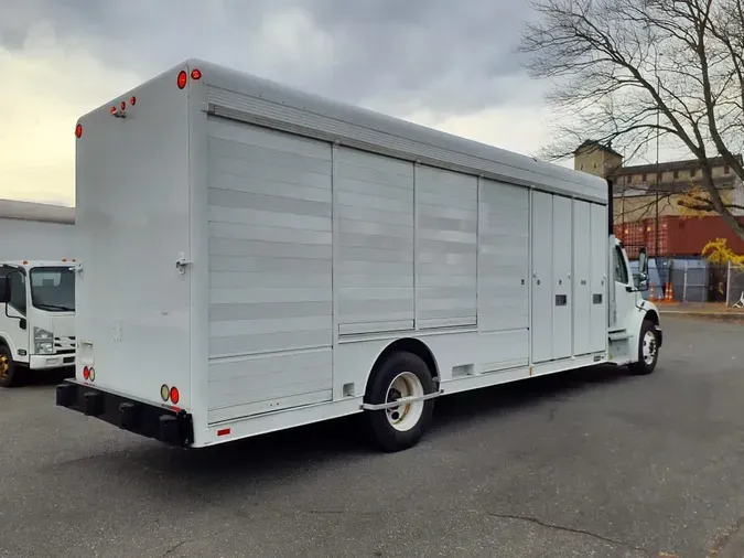 2014 FREIGHTLINER/MERCEDES M2 106