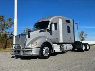 2017 KENWORTH T680