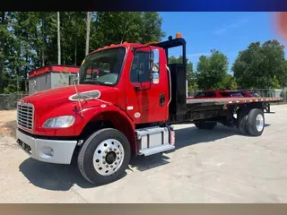 2020 FREIGHTLINER/MERCEDES M2 106