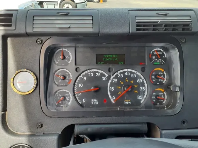 2018 FREIGHTLINER/MERCEDES CASCADIA 113