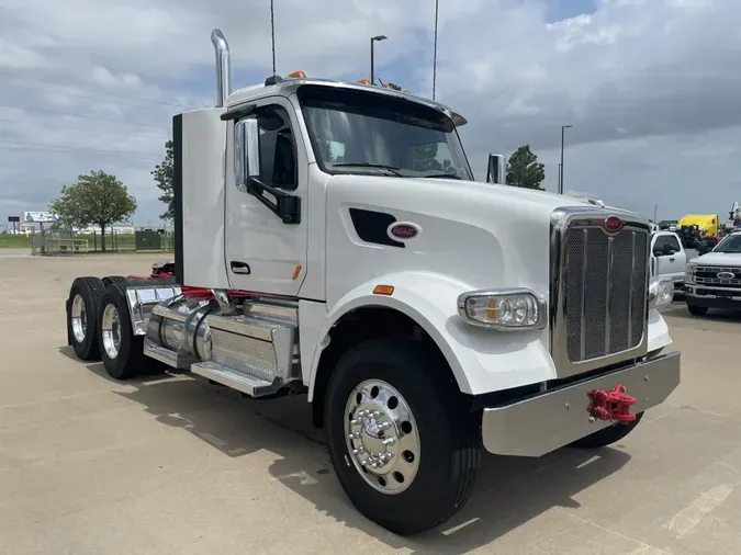 2022 Peterbilt 567
