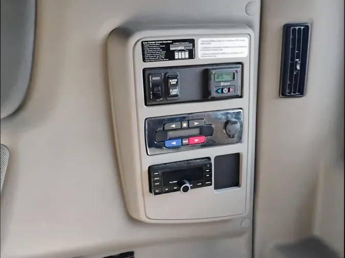 2022 International LT625