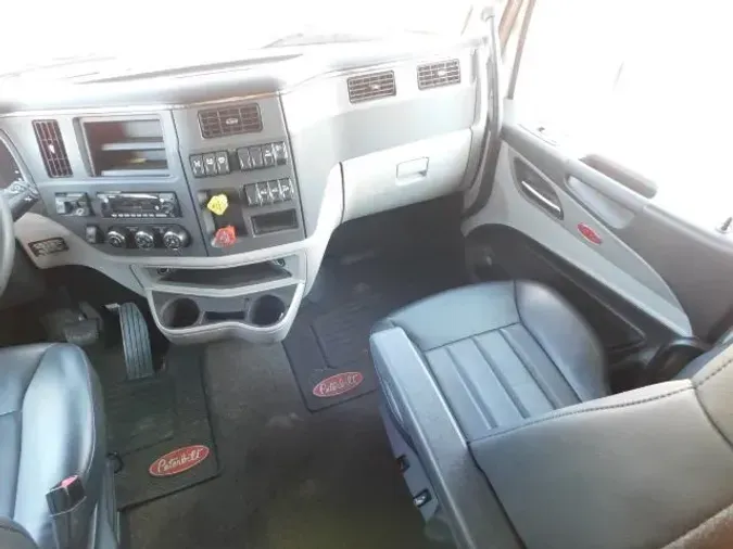 2022 Peterbilt 579
