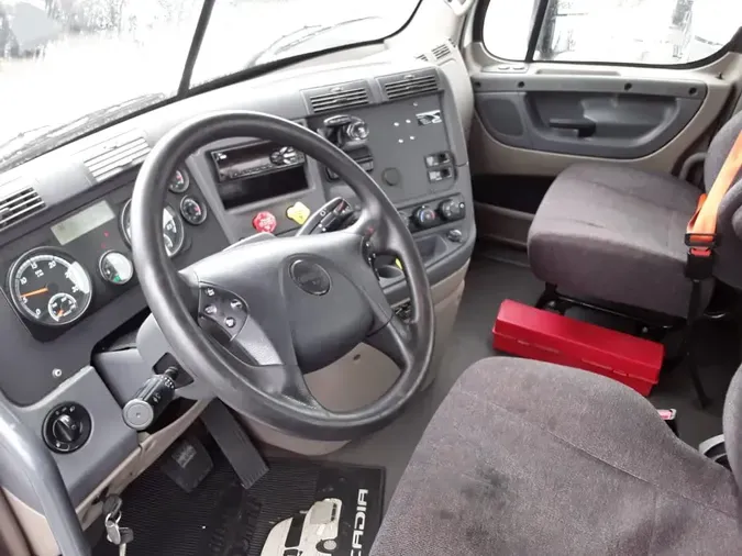 2019 FREIGHTLINER CASCADIA 125
