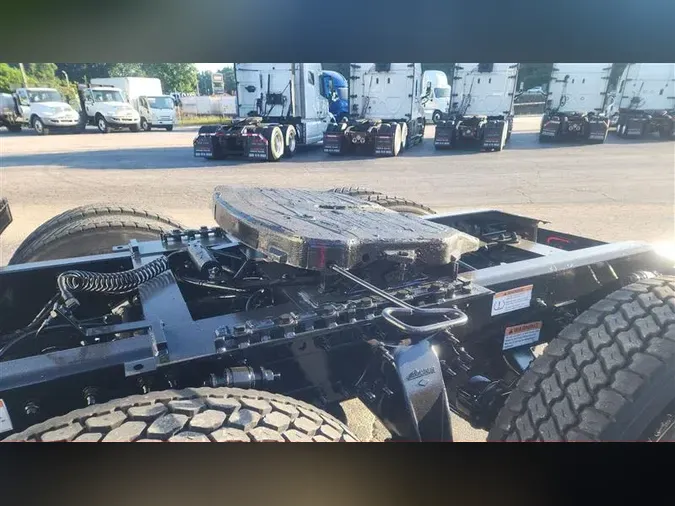 2023 FREIGHTLINER CA126